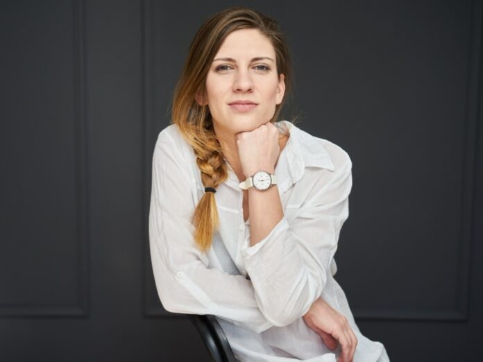 Laura Sardescu, fondatoarea Neakaisa.ro