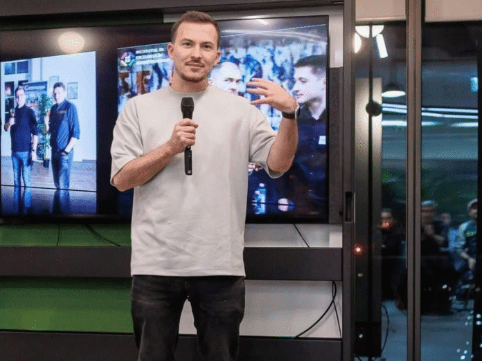 Pincu Ionescu, AutoVantage