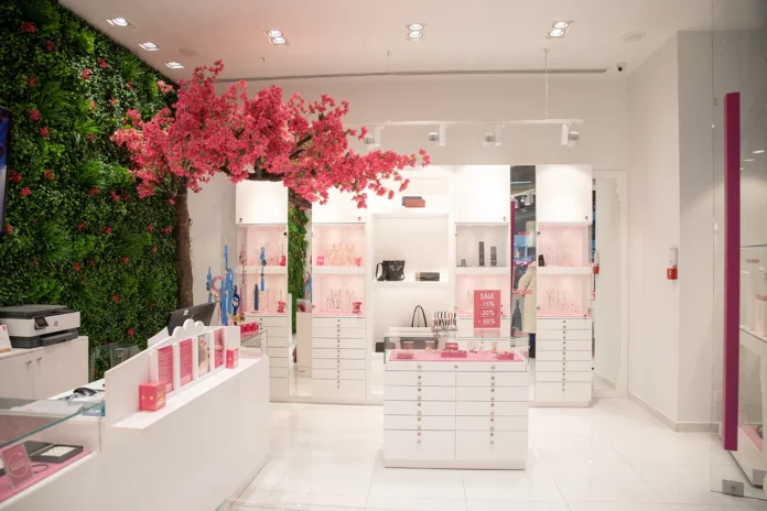 Brandul de bijuterii Anna Maria Mazaraki intră pe piața din România în ParkLake Shopping Center