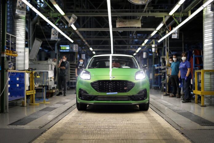 Ford și Renault formează un parteneriat strategic în Europa: Puma rămâne esențială la Craiova