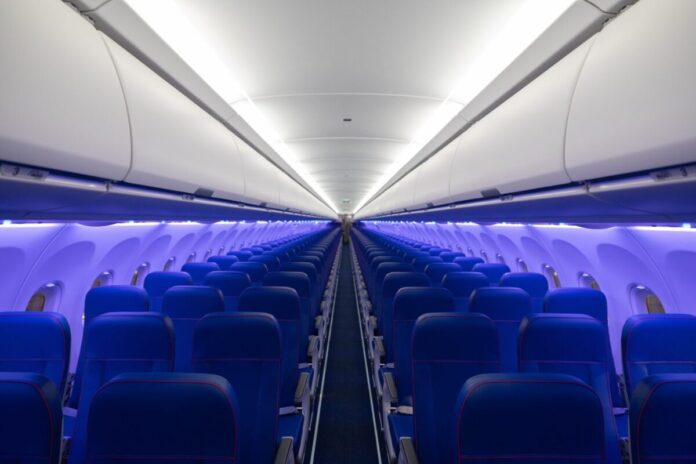Wizz Air introduce opțiunea de „blocare” a locului vecin, pentru mai mult spațiu la bord