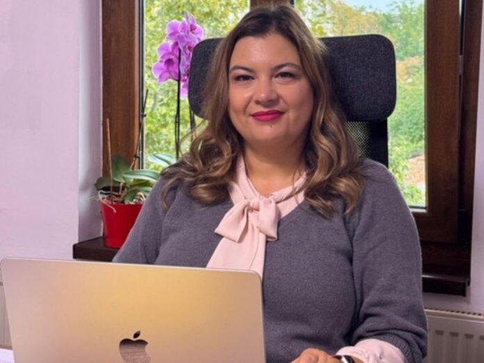 Daniela Petre, Fondatorul Dreamland