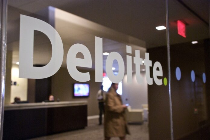 Deloitte încheie un parteneriat cu ElevenLabs pentru dezvoltarea agenților conversaționali AI în Europa Centrală