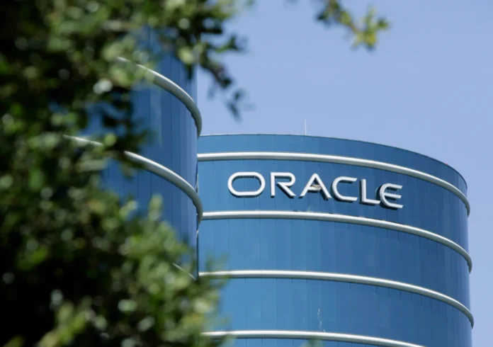 Oracle pregătește concedieri de amploare pe fondul investițiilor accelerate în AI