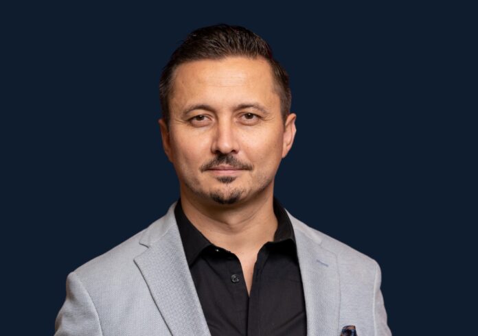 Eugen Cojocaru, Fondator Universum Media