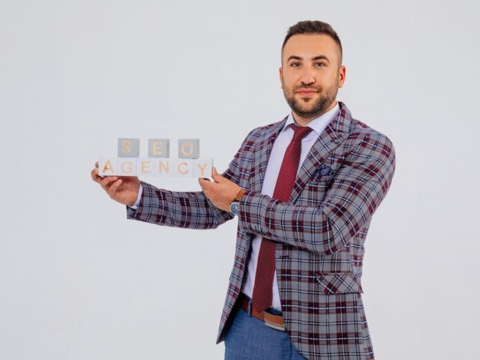 Alexandru Răzvan Neacșu, Fondator SEOAgency.ro